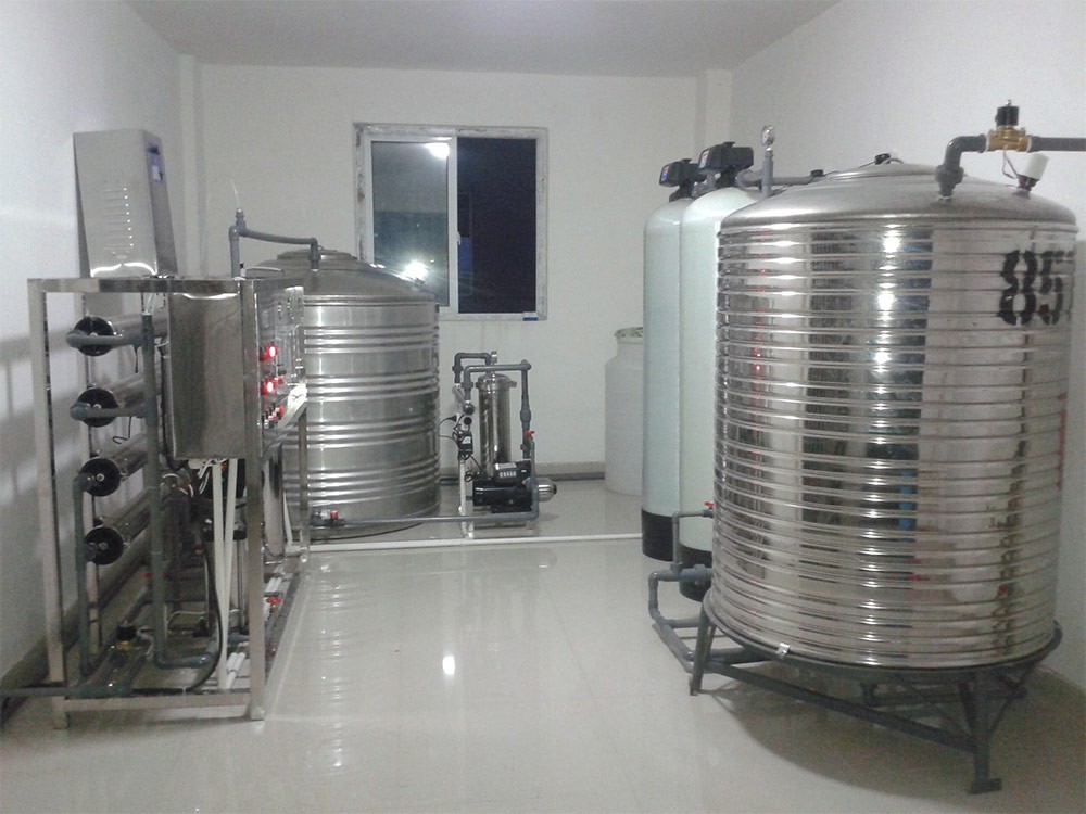 某水利学校1.0吨/小时一级反渗透设备