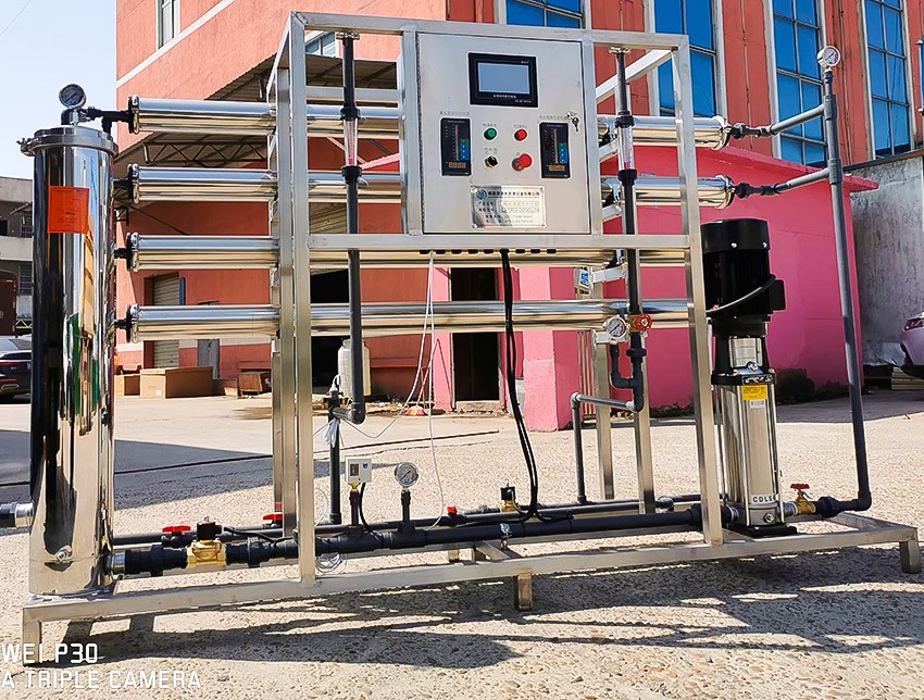 2.0吨一级反渗透主机2