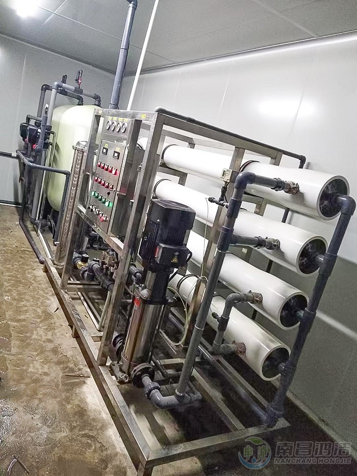 两人匠纸业7.0吨一级反渗透设备