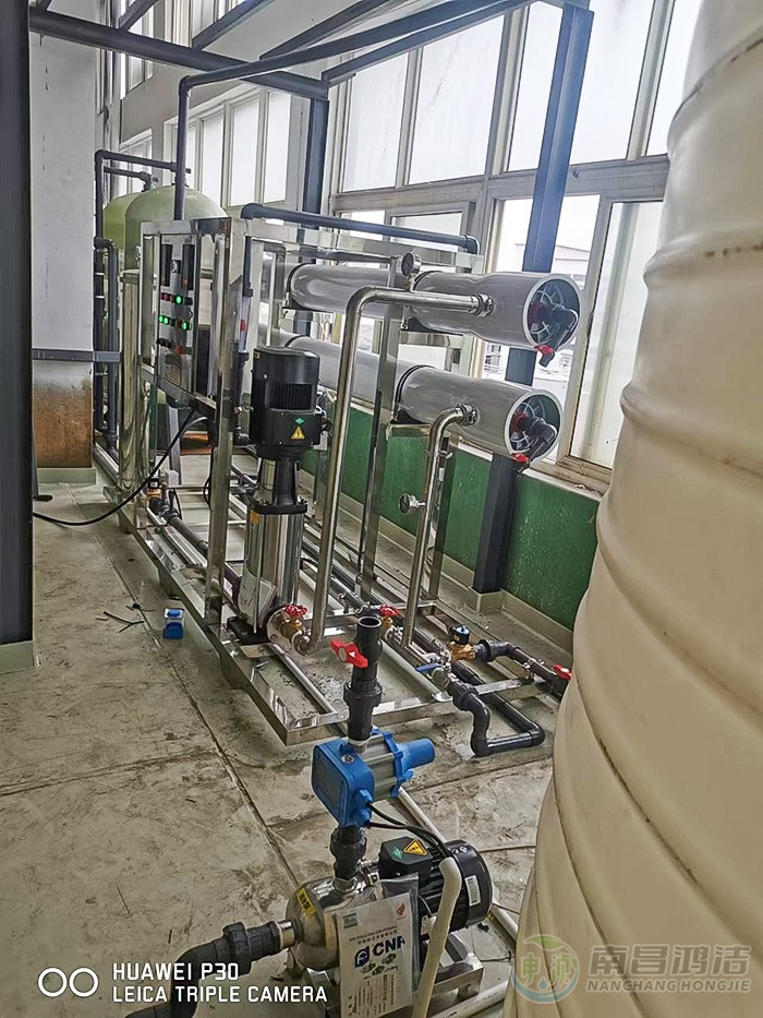 新润科技4.0吨一级反渗透设备